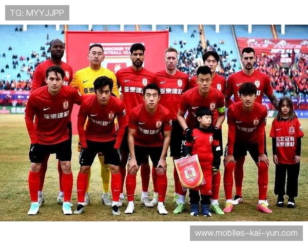 成都蓉城新赛季再度调整阵容，备战亚冠征程