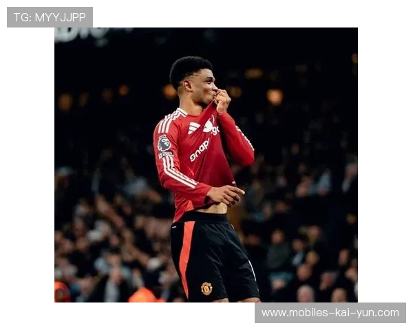 曼联中场小将表现亮眼，年轻力量逐渐崛起